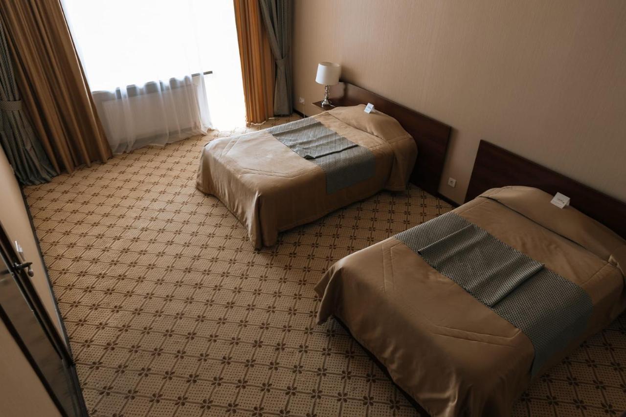 Medeu Hotel Kosztanaj Kültér fotó